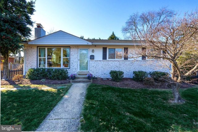 2114 N EARLEY ST, Alexandria, VA 22302