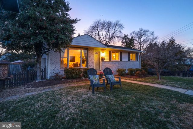 2114 N EARLEY ST, Alexandria, VA 22302