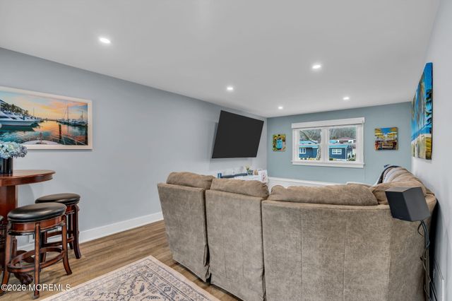 35 Yorkshire Drive, Toms River, NJ 08753