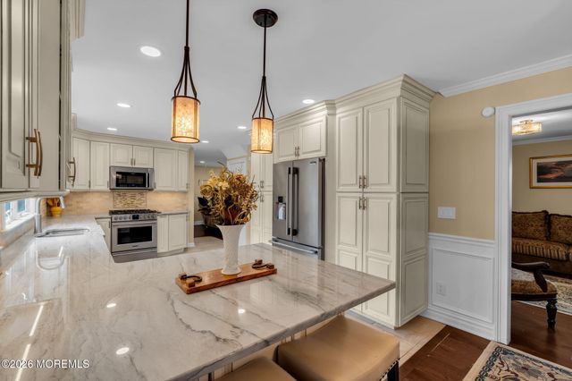 35 Yorkshire Drive, Toms River, NJ 08753