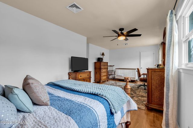 35 Yorkshire Drive, Toms River, NJ 08753