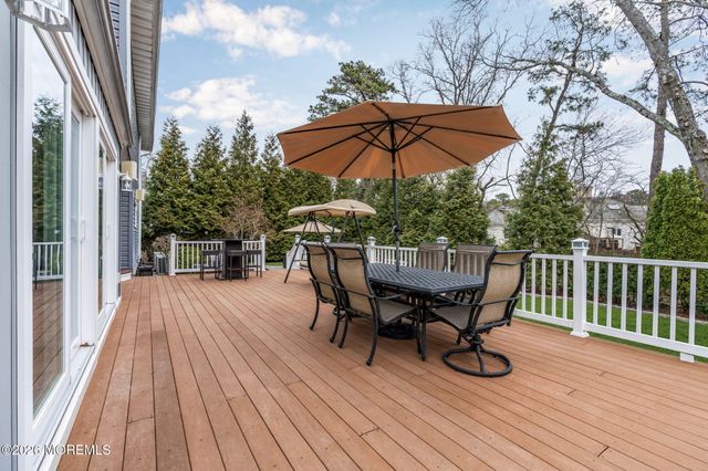 35 Yorkshire Drive, Toms River, NJ 08753