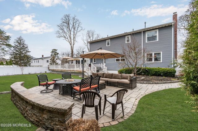 35 Yorkshire Drive, Toms River, NJ 08753