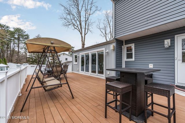 35 Yorkshire Drive, Toms River, NJ 08753