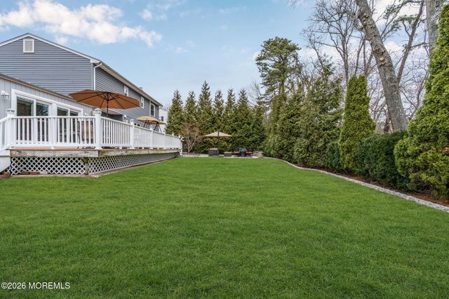 35 Yorkshire Drive, Toms River, NJ 08753