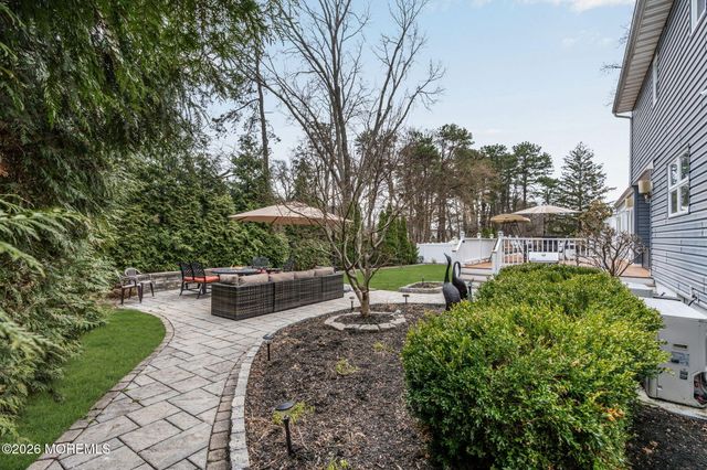 35 Yorkshire Drive, Toms River, NJ 08753