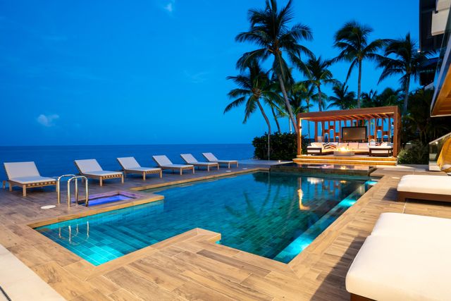 555 Ocean Cay Drive, Key Largo, FL 33037