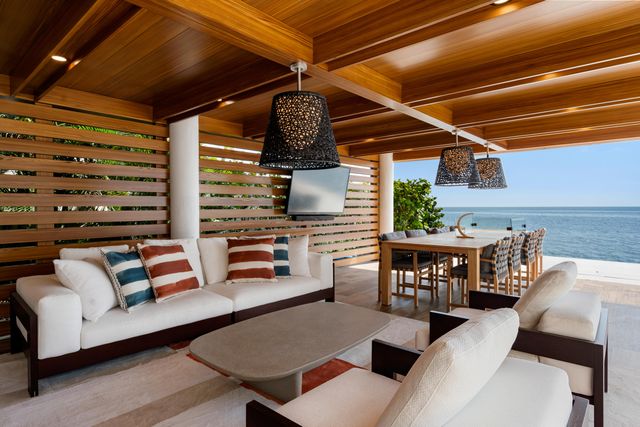 555 Ocean Cay Drive, Key Largo, FL 33037