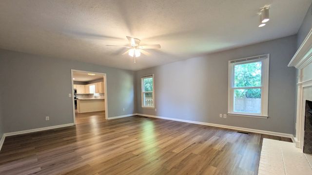 313 Castlemere Ct, Murfreesboro, TN 37130