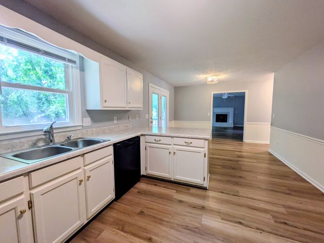 313 Castlemere Ct, Murfreesboro, TN 37130