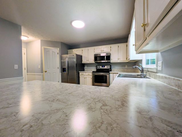 313 Castlemere Ct, Murfreesboro, TN 37130
