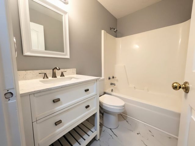 313 Castlemere Ct, Murfreesboro, TN 37130