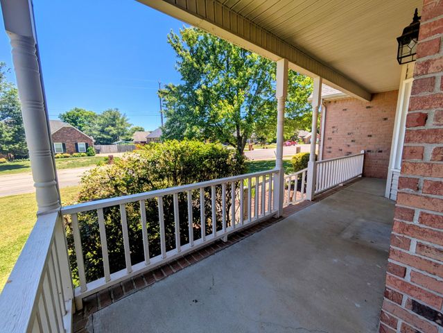 313 Castlemere Ct, Murfreesboro, TN 37130