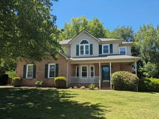 313 Castlemere Ct, Murfreesboro, TN 37130