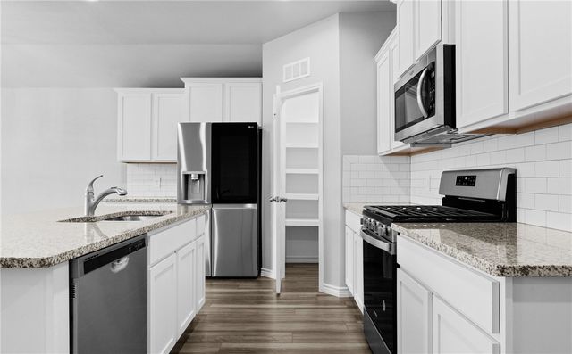 7805 Iron Man Dr, Corpus Christi, TX 78414