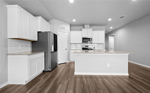 7805 Iron Man Dr, Corpus Christi, TX 78414