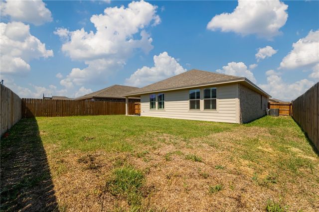 7805 Iron Man Dr, Corpus Christi, TX 78414