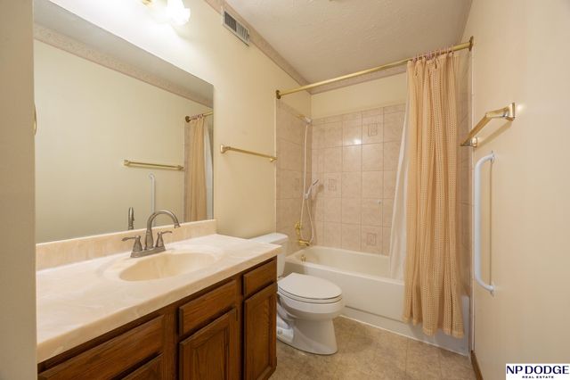 2317 W Washington Street, Lincoln, NE 68522