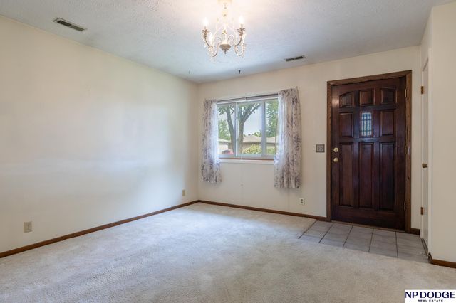 2317 W Washington Street, Lincoln, NE 68522