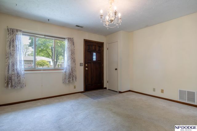 2317 W Washington Street, Lincoln, NE 68522