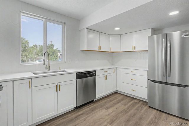 901 S RALEIGH Street, Denver, CO 80219