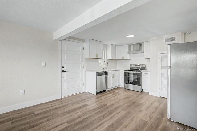 901 S RALEIGH Street, Denver, CO 80219