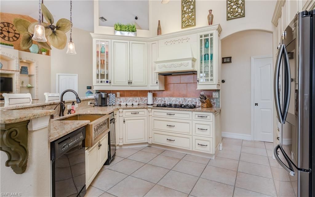 2317 SW 43rd LN, CAPE CORAL, FL 33914 — photo 3
