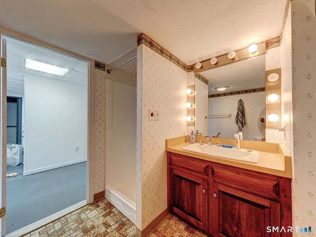 38 Eastwood Road, Bristol, CT 06010