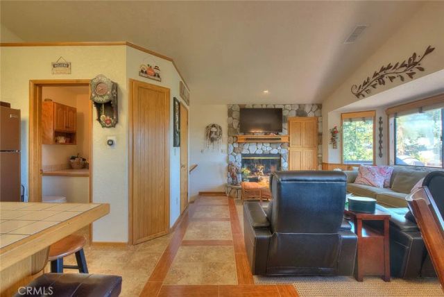 1059 Mercury, Crestline, CA 92325