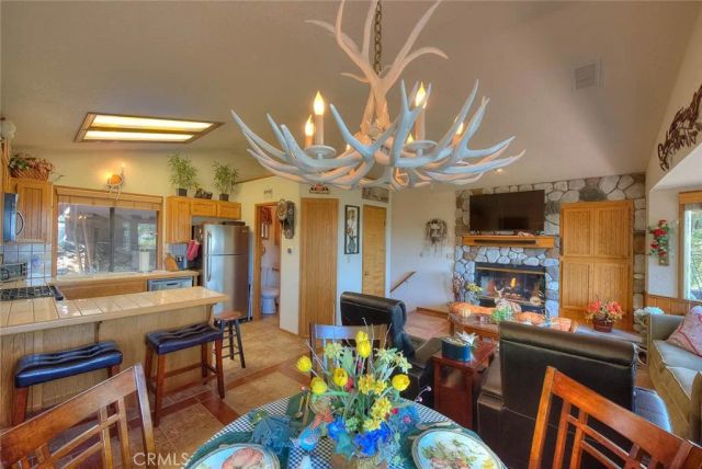1059 Mercury, Crestline, CA 92325