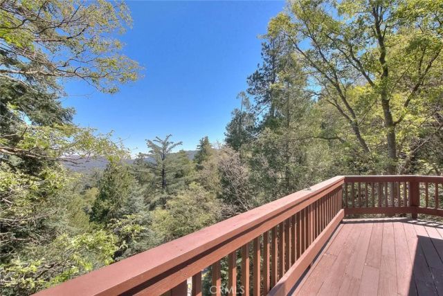 1059 Mercury, Crestline, CA 92325