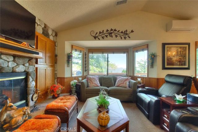 1059 Mercury, Crestline, CA 92325