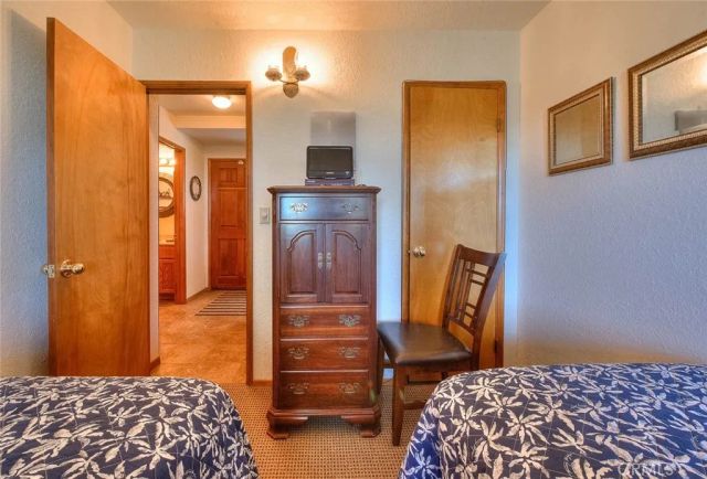 1059 Mercury, Crestline, CA 92325