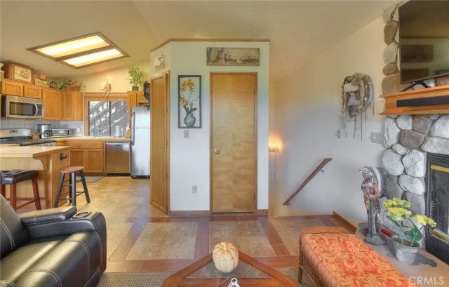 1059 Mercury, Crestline, CA 92325