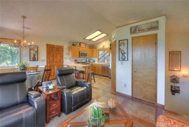 1059 Mercury, Crestline, CA 92325
