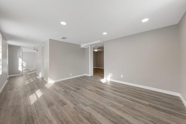 16750 Anna Trail SE, Prior Lake, MN 55372