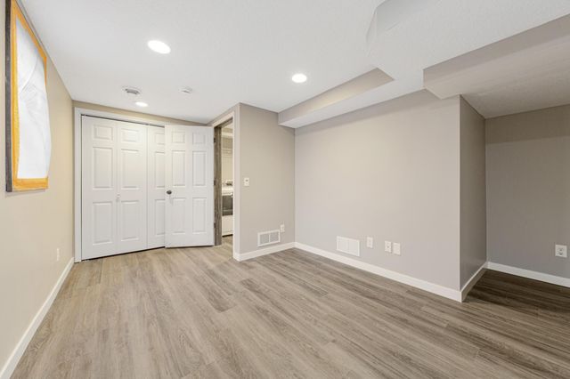 16750 Anna Trail SE, Prior Lake, MN 55372