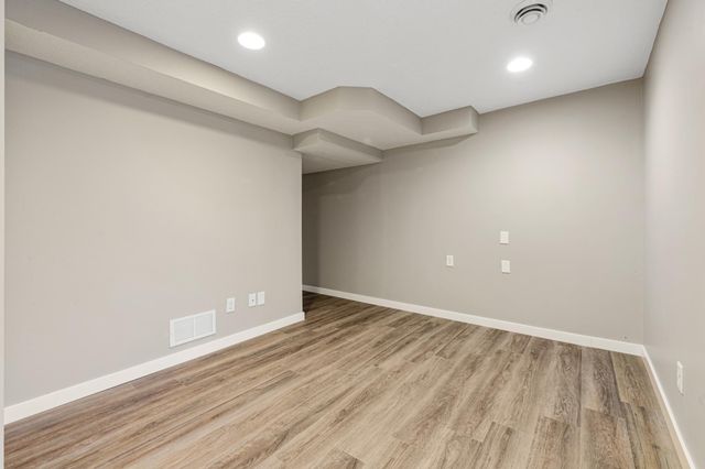 16750 Anna Trail SE, Prior Lake, MN 55372