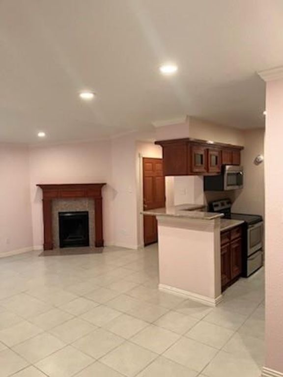 6001 Reims Road 1004, Houston, TX 77036