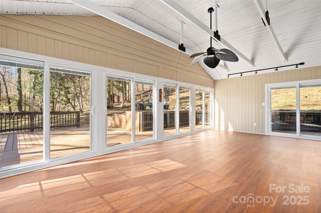 182 Timothy Lane, Waynesville, NC 28786