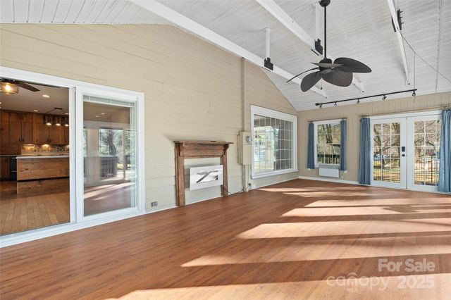 182 Timothy Lane, Waynesville, NC 28786