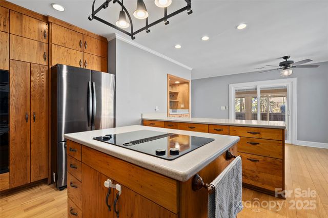 182 Timothy Lane, Waynesville, NC 28786