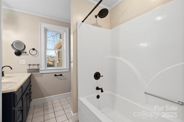 182 Timothy Lane, Waynesville, NC 28786