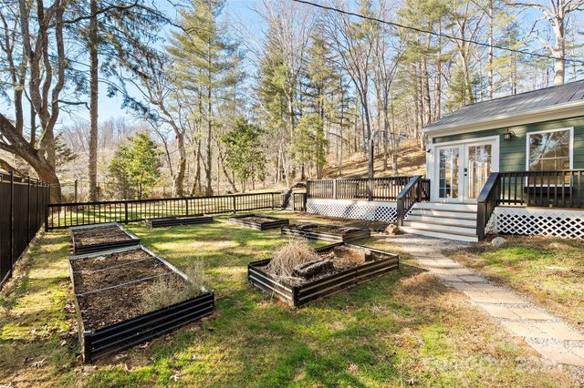 182 Timothy Lane, Waynesville, NC 28786