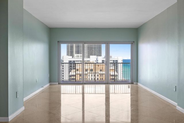 1950 S OCEAN Drive PHB, Hallandale Beach, FL 33009