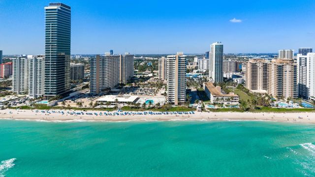 1950 S OCEAN Drive PHB, Hallandale Beach, FL 33009