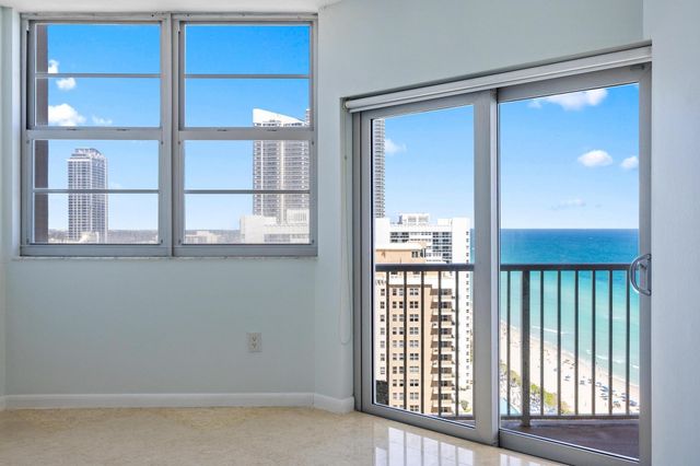 1950 S OCEAN Drive PHB, Hallandale Beach, FL 33009