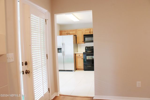 8229 PROVINCIAL Circle S, Jacksonville, FL 32277