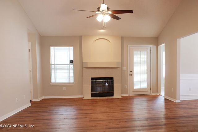 8229 PROVINCIAL Circle S, Jacksonville, FL 32277
