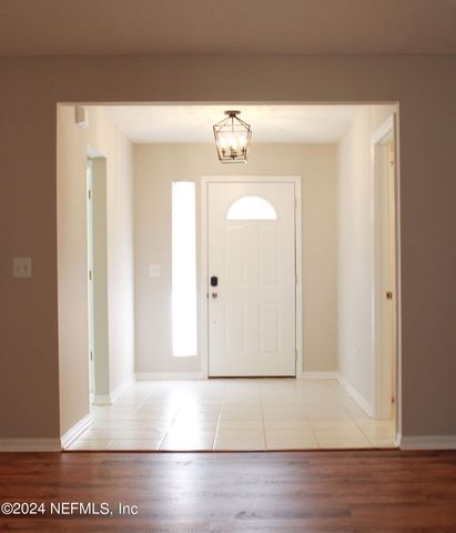 8229 PROVINCIAL Circle S, Jacksonville, FL 32277
